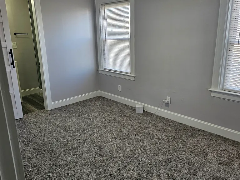 491 Townsend Ave — Photo 15