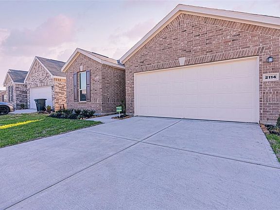 3rd image of 2114 Damasi Ln