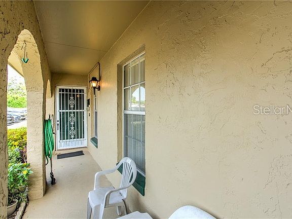 5th image of 202 Esplanade 100 Way