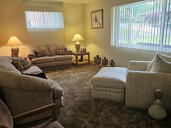 5th image of 276 Skyview Dr