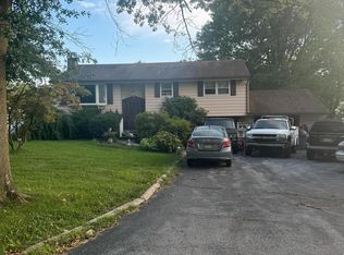 100 Maugers Mill Rd, Pottstown, PA 19464