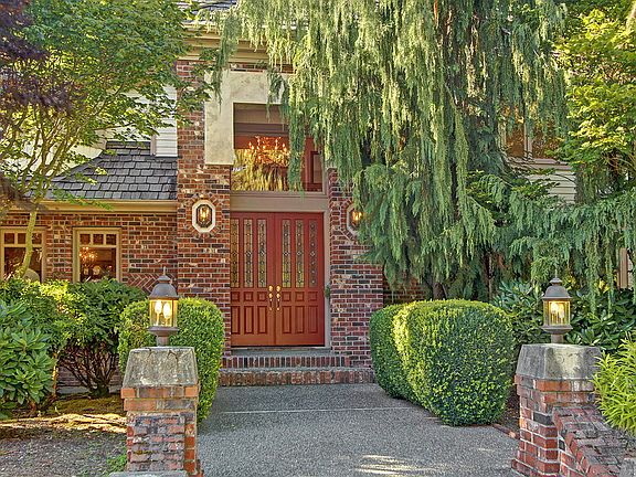 2nd image of 3441 260th Ave NE