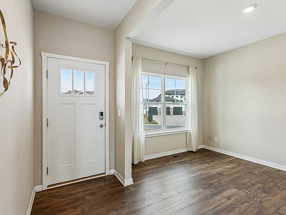 4th image of 8811 S 65th St