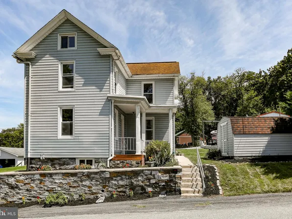 227 Falmouth Rd, Bainbridge, PA 17502