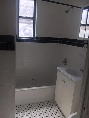 Rented by null | media 5