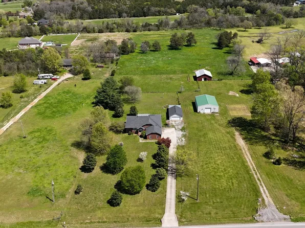 15289 Cainsville Rd, Milton, TN 37118