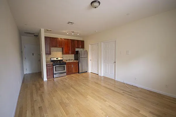 Rented by Level Group | media 26