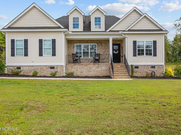 4875 Newport Court, Nashville, NC 27856