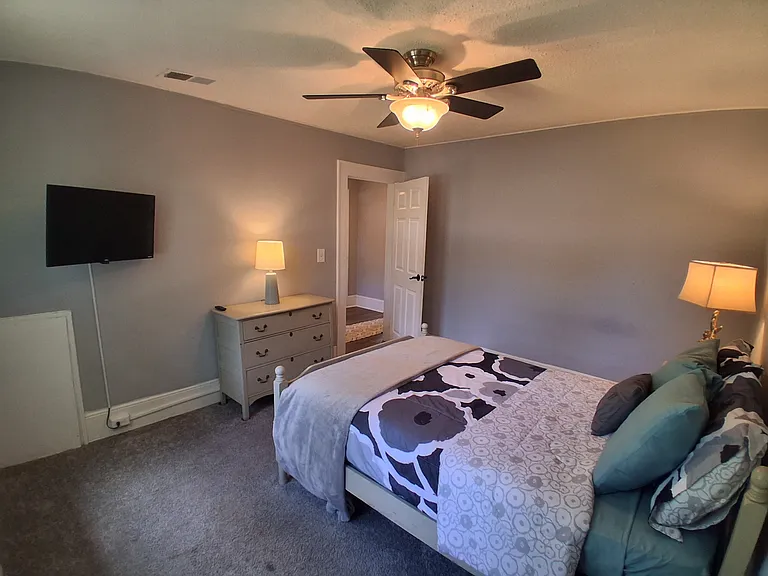 506 Pinckney St — Photo 16