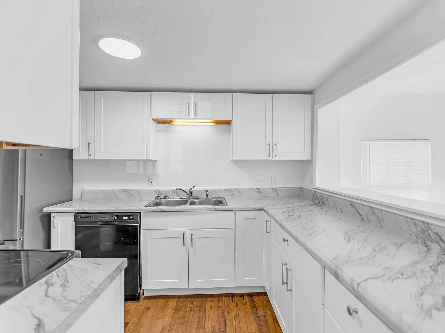 3 bed, 1780 sqft, $2,397 — Photo 2