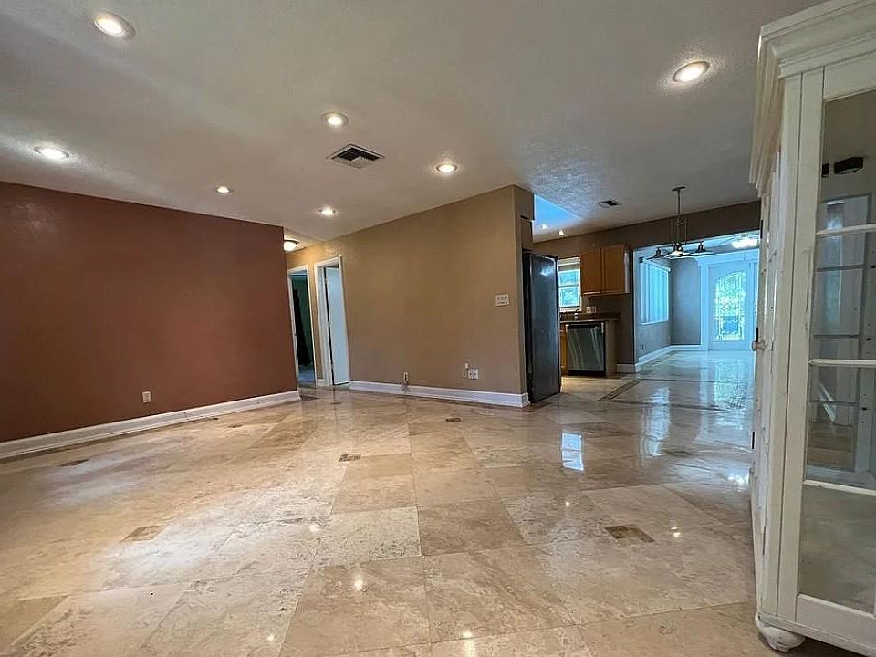 1st image of 6731 100th Ave N
