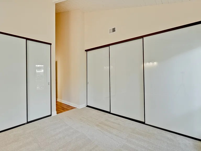 4271 Ponce Dr — Photo 12