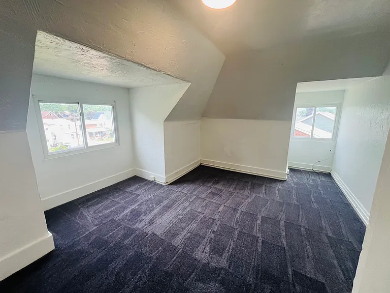 7007 McClure Ave #2R — Photo 6