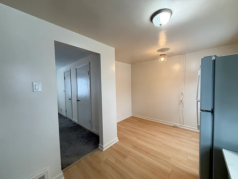 48 Layton Ave #2 — Photo 4
