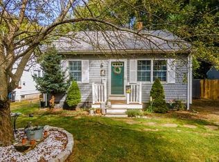 1123 Sassaquin Ave, New Bedford, MA 02745