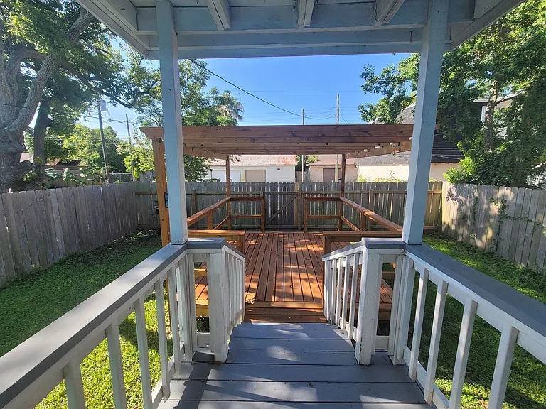 3919 Avenue O — Photo 29
