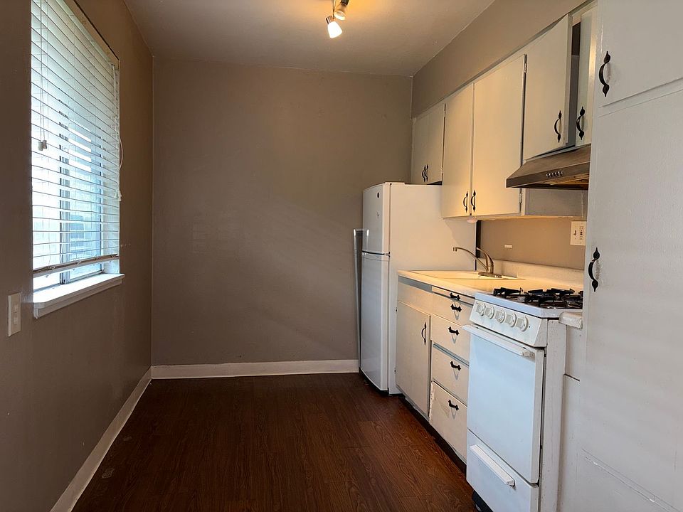 1st image of 2610 X St APT 3