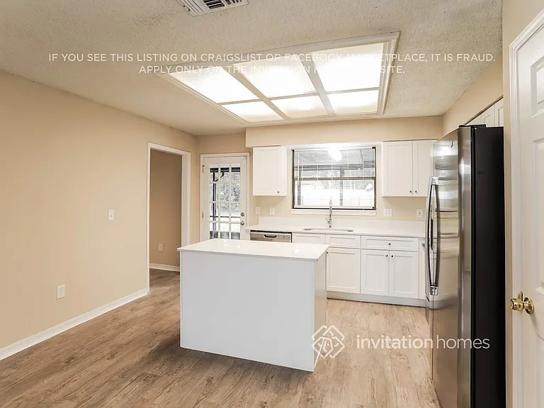 8438 Sand Point Dr W — Photo 9