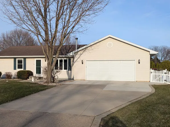 4814 County Road R, Oshkosh, WI 54902
