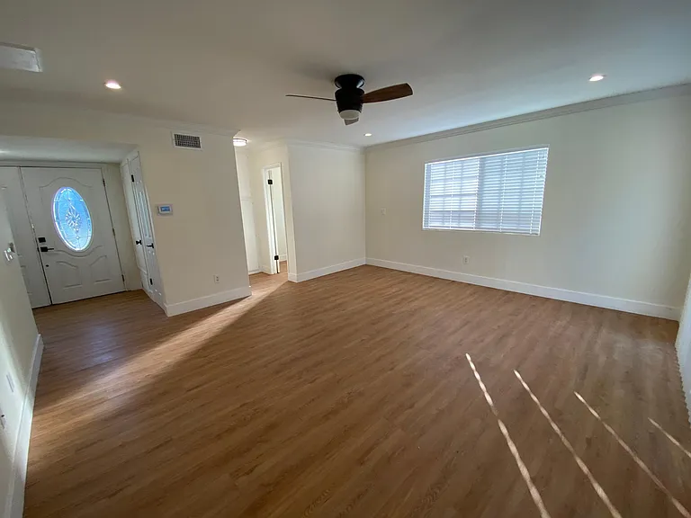2937 W Carson St — Photo 13