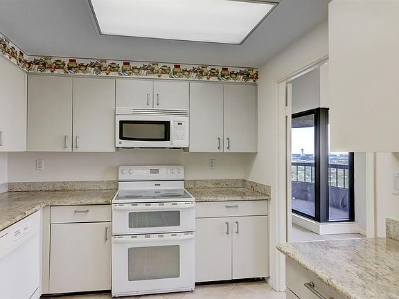 4th image of 2001 Holcombe Blvd Unit 2402