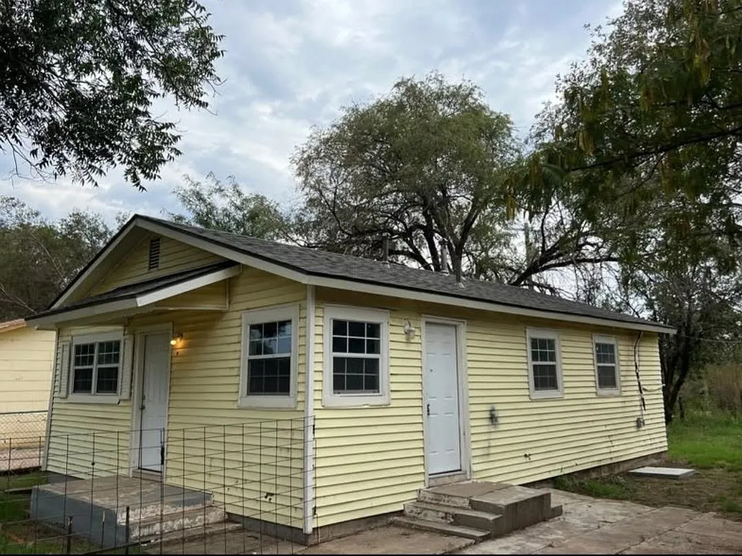 Unit Photo - 2710 3rd St