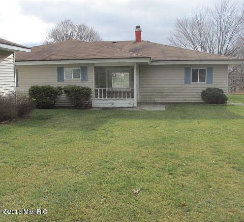 1st image of 1696 N Sheridan Dr