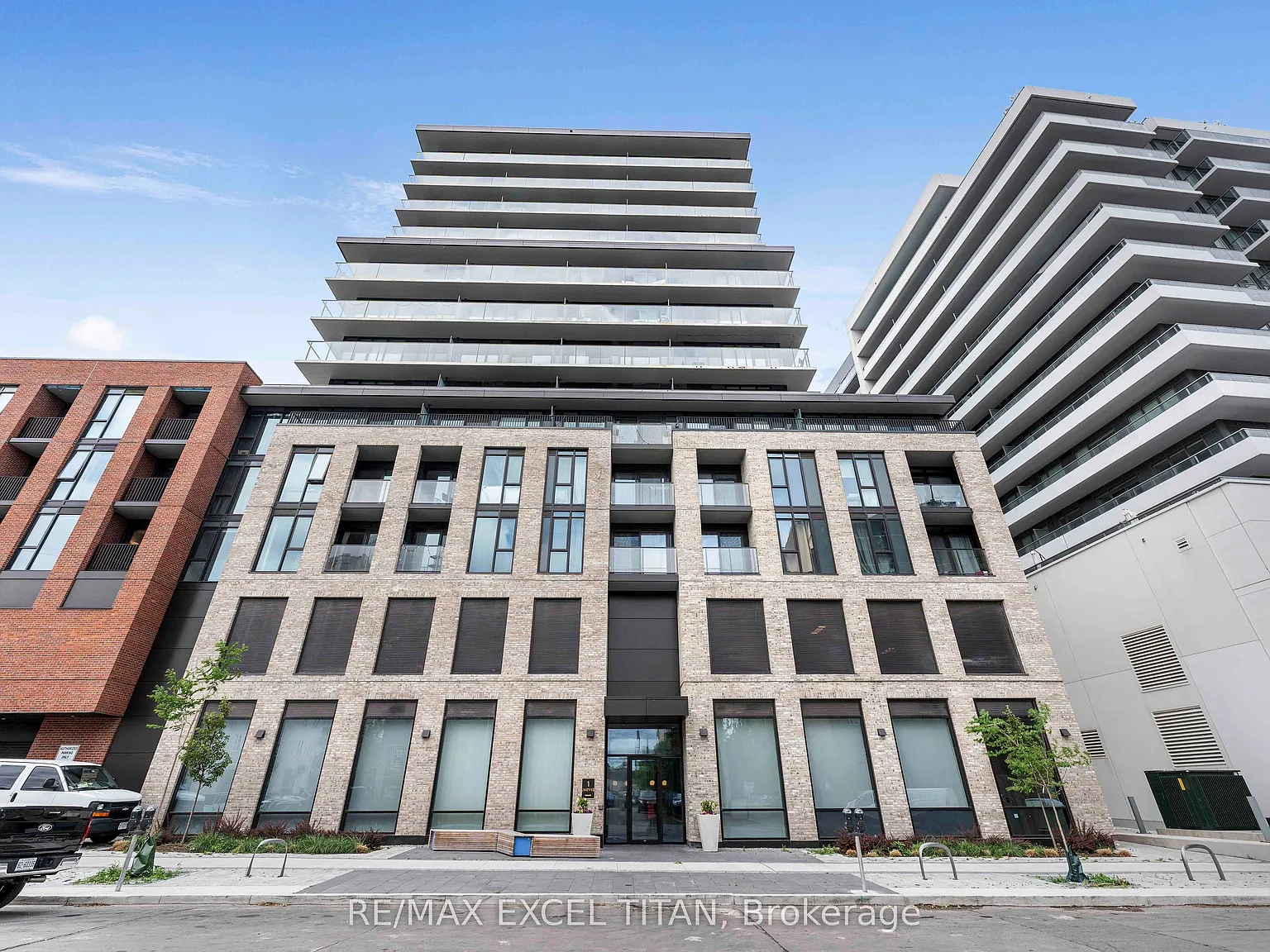 2 bed, $1,650 — Photo 2