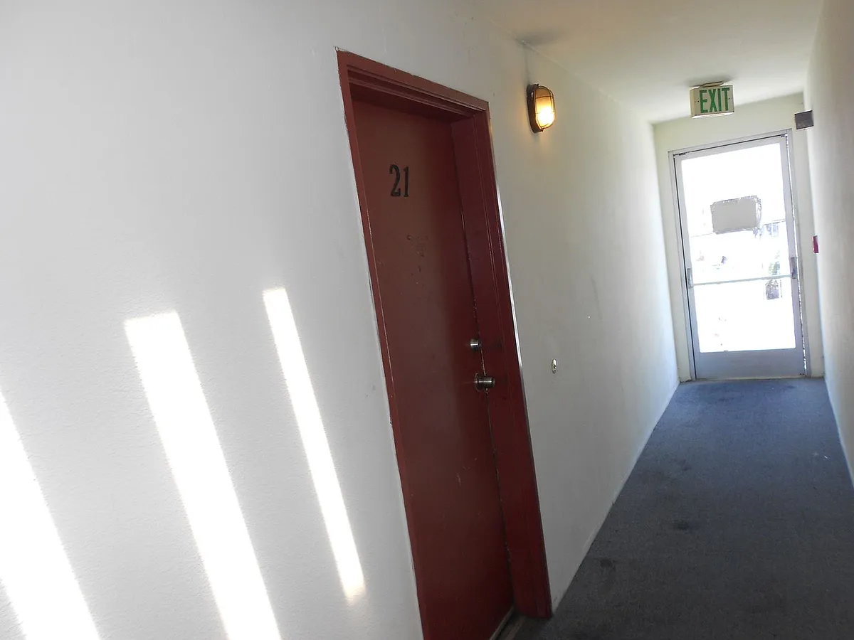 Building Photo - 4275 Chamoune Ave #21