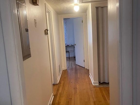 4th image of 6319 TERRY PARKER Drive S
