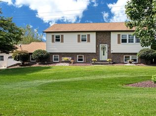 3814 Javalyn Ct, Slatington, PA 18080