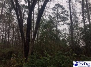 3633 W Forest Lake Dr, Florence, SC 29501