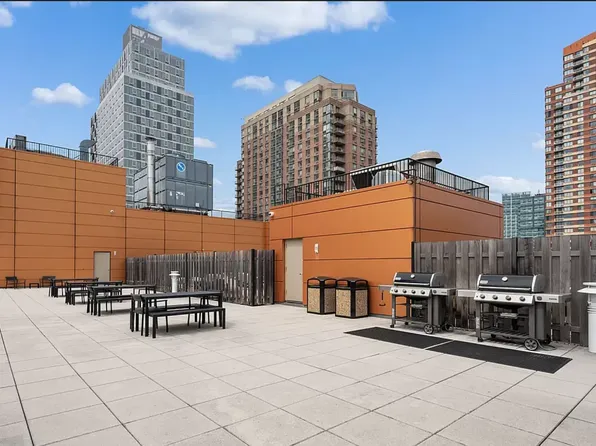 2-17 51st Avenue image 9 of 16