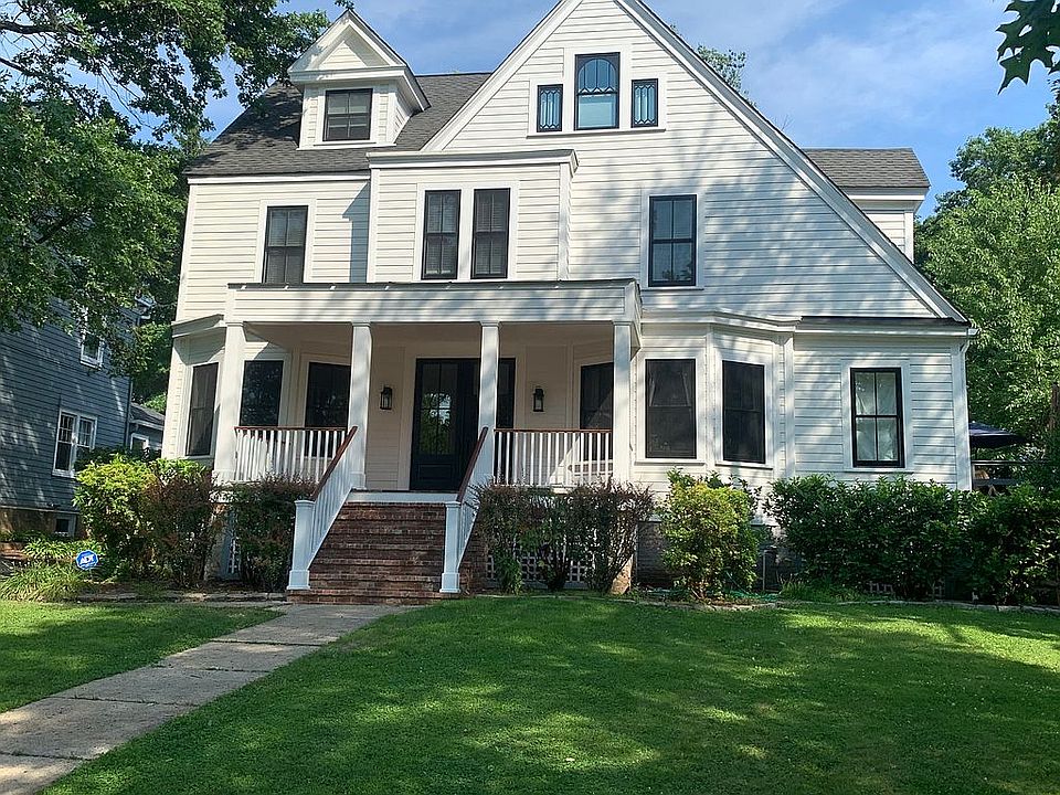 1st image of 416 Summit Ave