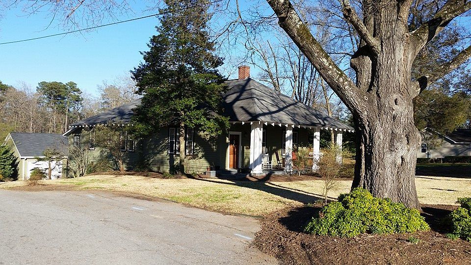 1st image of 536 Willson Street