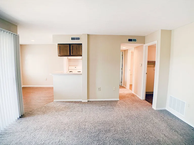 Deercross Apartments — Photo 56