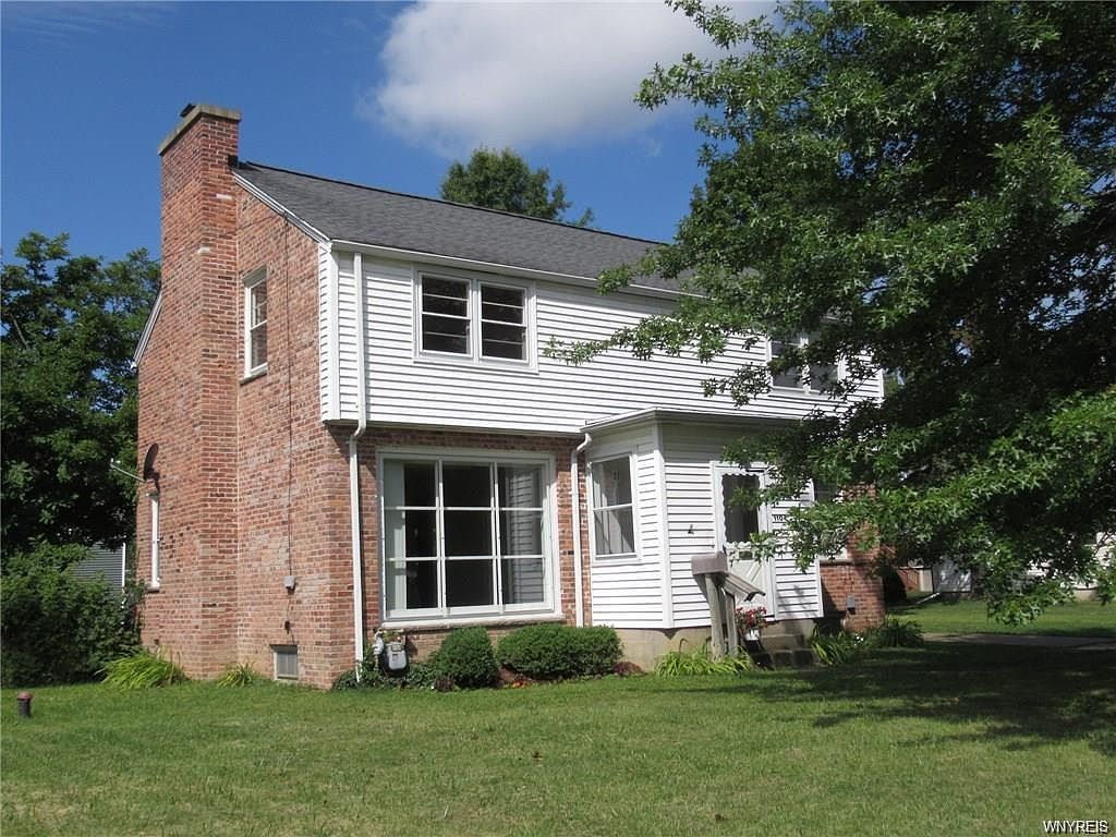 1104 Cayuga Dr, Niagara Falls, NY 14304 Zillow