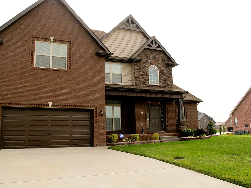 1st image of 144 Bainbridge Dr