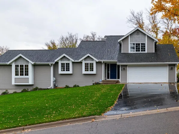 10911 48th Ave N, Plymouth, MN 55442