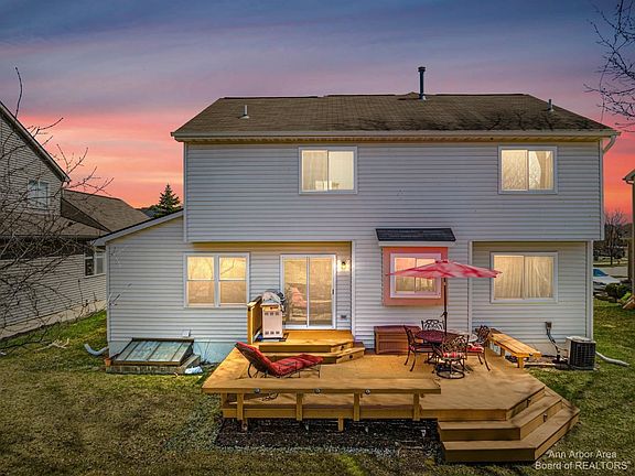 3rd image of 7808 Trotters Park St