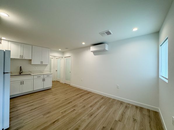 2032 S Shenandoah St #10