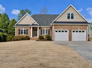 204 Par Dr, Henderson, NC 27536