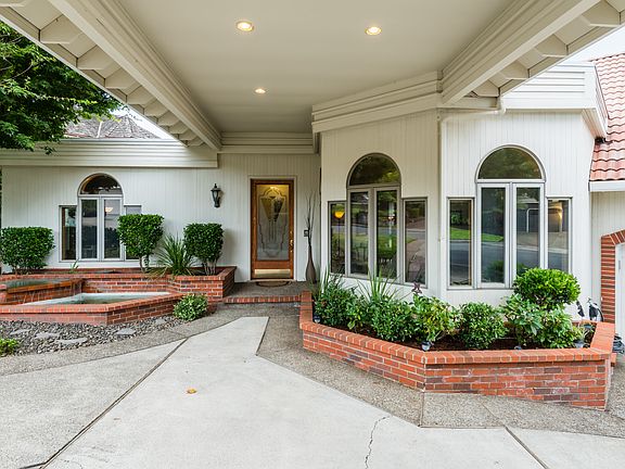 Never Rained on Here