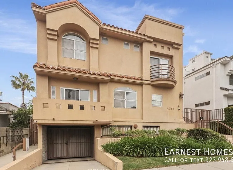 4310 Whitsett Ave #3 — Photo 1