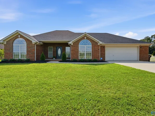 18417 Menefee Rd, Athens, AL 35613