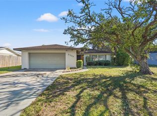5709 Whistlewood Cir, Sarasota, FL 34232