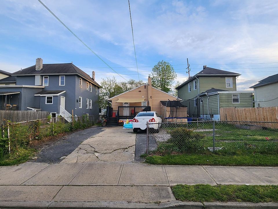 2nd image of 1533 Bangs Avenue