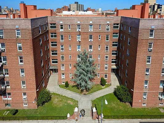 Rented by Pistilli Realty Group | media 16