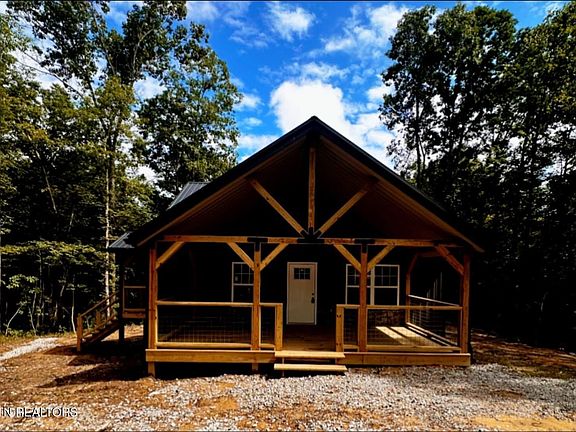 4th image of 831 Remington Rd #285AC