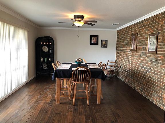 2nd image of 2202 S Ike Ave